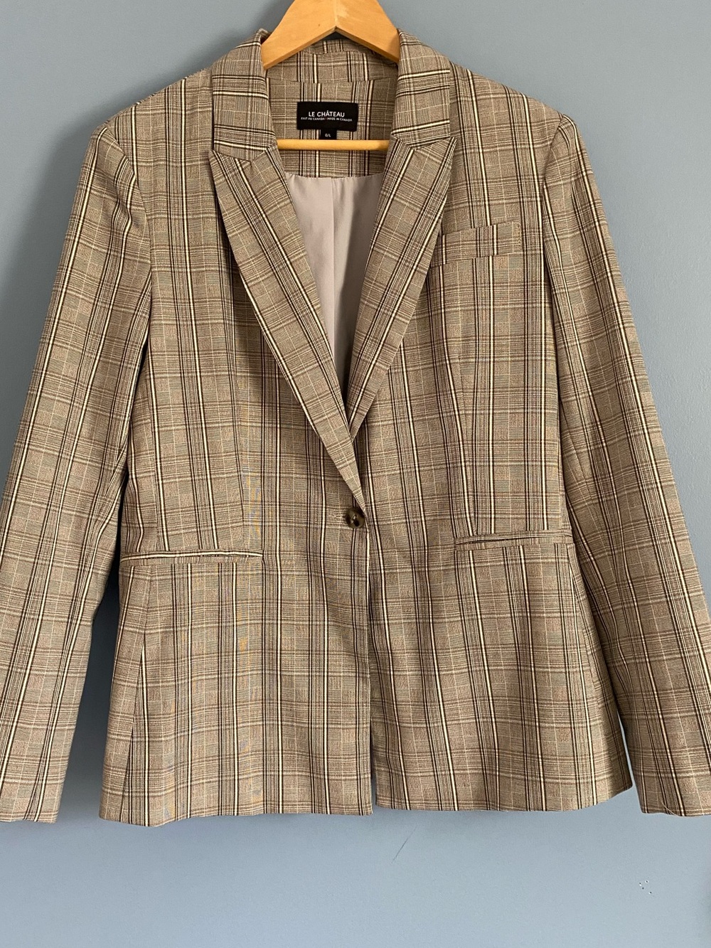 le chateau Plaid Single-Button Tailored Blazer in Beige Taupe